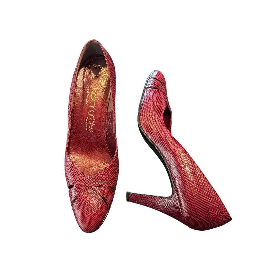 Stuart Weitzman for Bloomingdale's Snakeskin Embossed Size 7 Heels Pumps Shoes